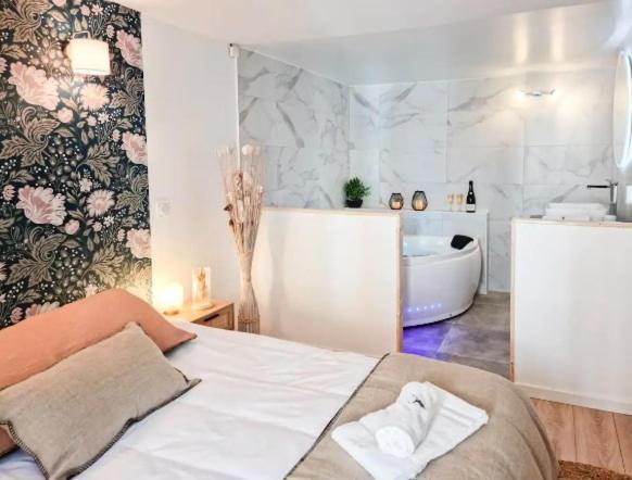 Majord'Home Spa 4*-L'Elegance-Balneo Vieille Ville Анси Экстерьер фото